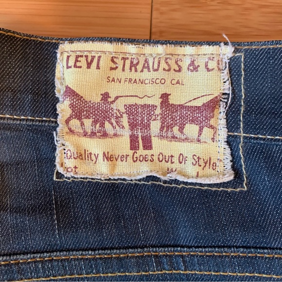 Levi's 504 Straight Mens Size 29 x 32 Zipper Waist Pocket Denim Jeans Low Rise - Picture 3 of 16